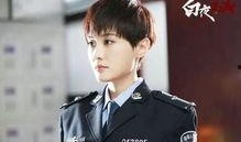 最新歌手恋情爆料新闻,当红歌手与神秘美女牵手甜蜜公开